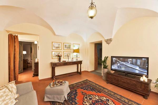 Via Dei Fossi Apartment فلورنس المظهر الخارجي الصورة