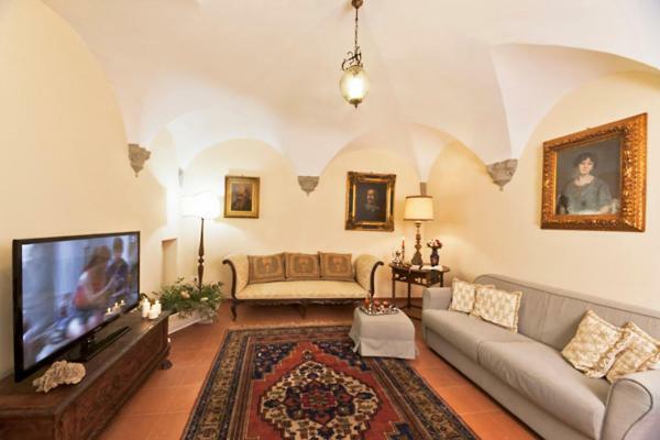 Via Dei Fossi Apartment فلورنس المظهر الخارجي الصورة
